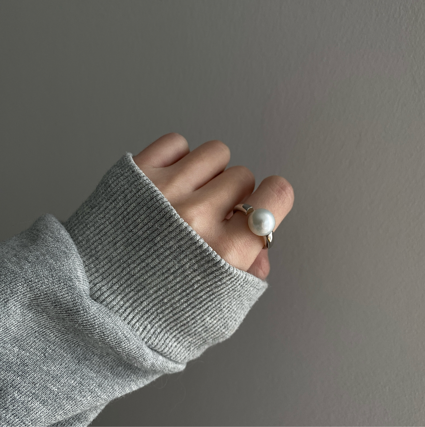 CHIARA Single Pearl Open Ring