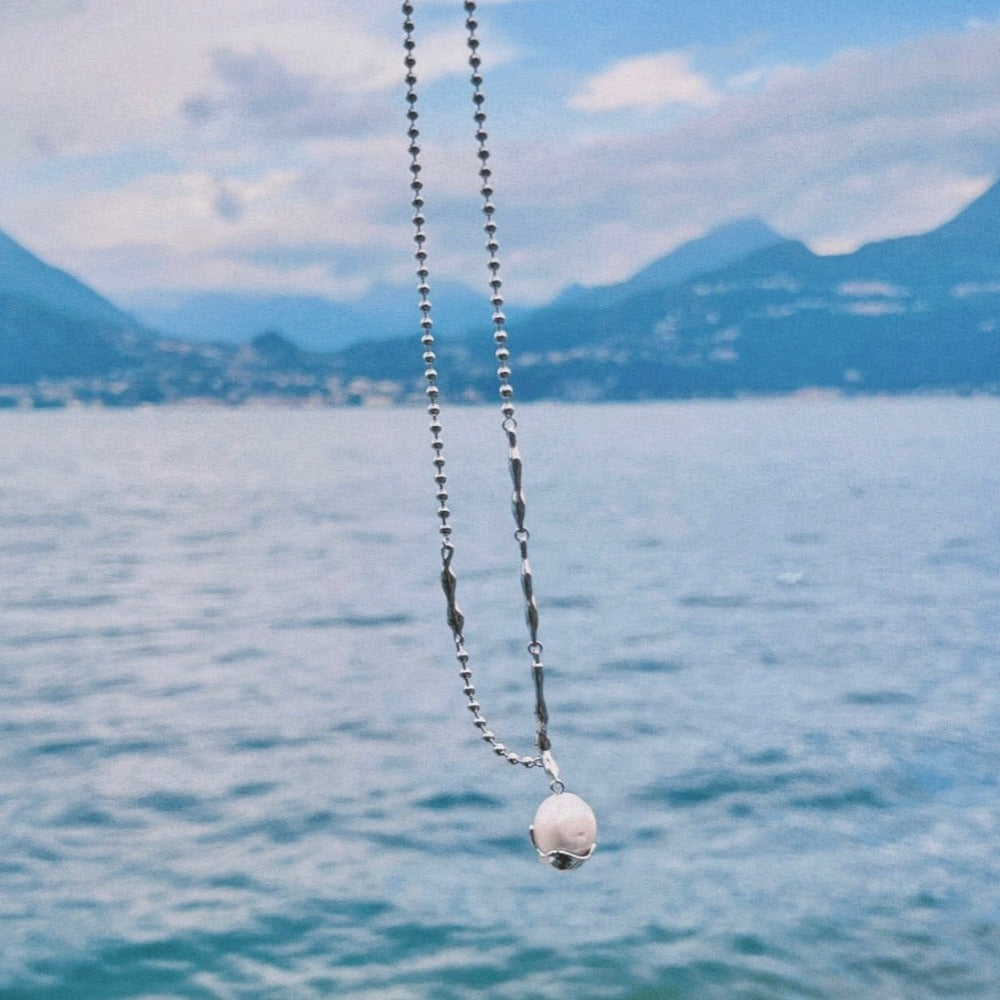 BAROQUE-PEARL-DROP-NECKLACE-SILVER