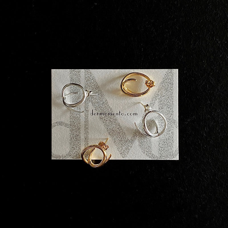 These Cross Oval Open Stud Earrings are crafted from sterling silver, with a stylish and unique cross oval design for an eye-catching aesthetic. The lightweight design makes them easy to wear and comfortable all day.
