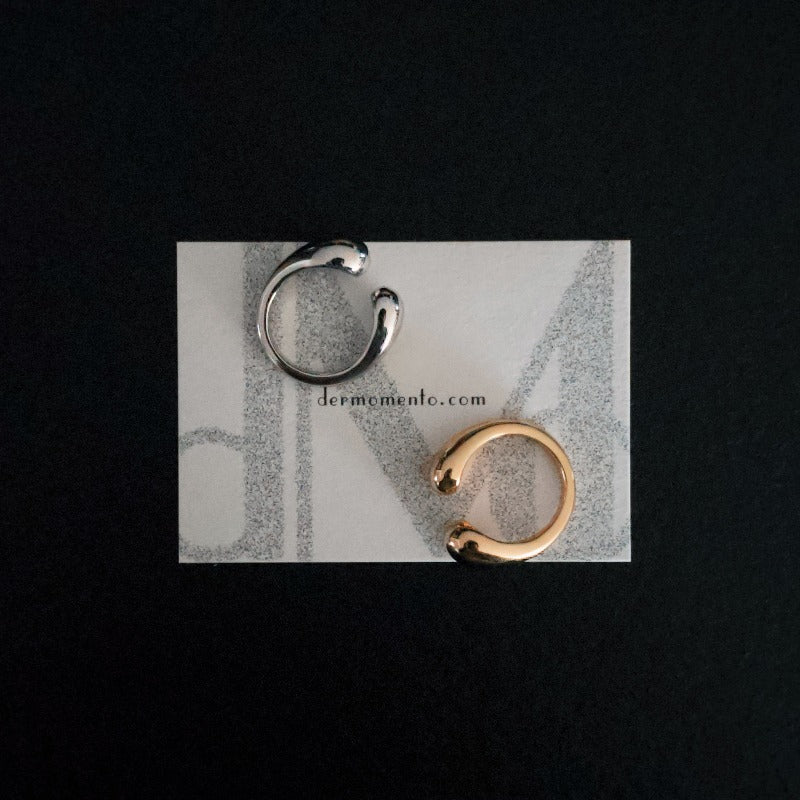Crafted with 18k gold vermeil silver for a classy yet versatile look. Its chubby yet bold design adds a sense of presence without being overly showy. Open adjustable.
