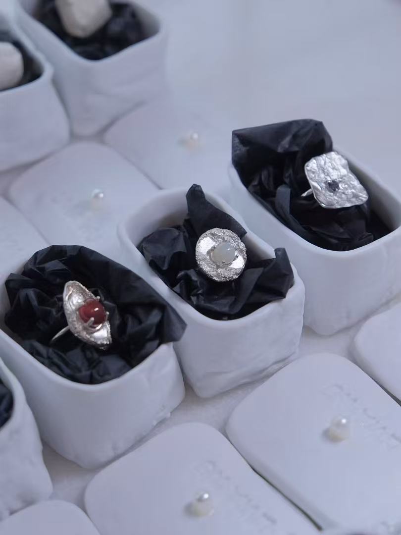 Sculptural Zirconia Sterling Silver Ring