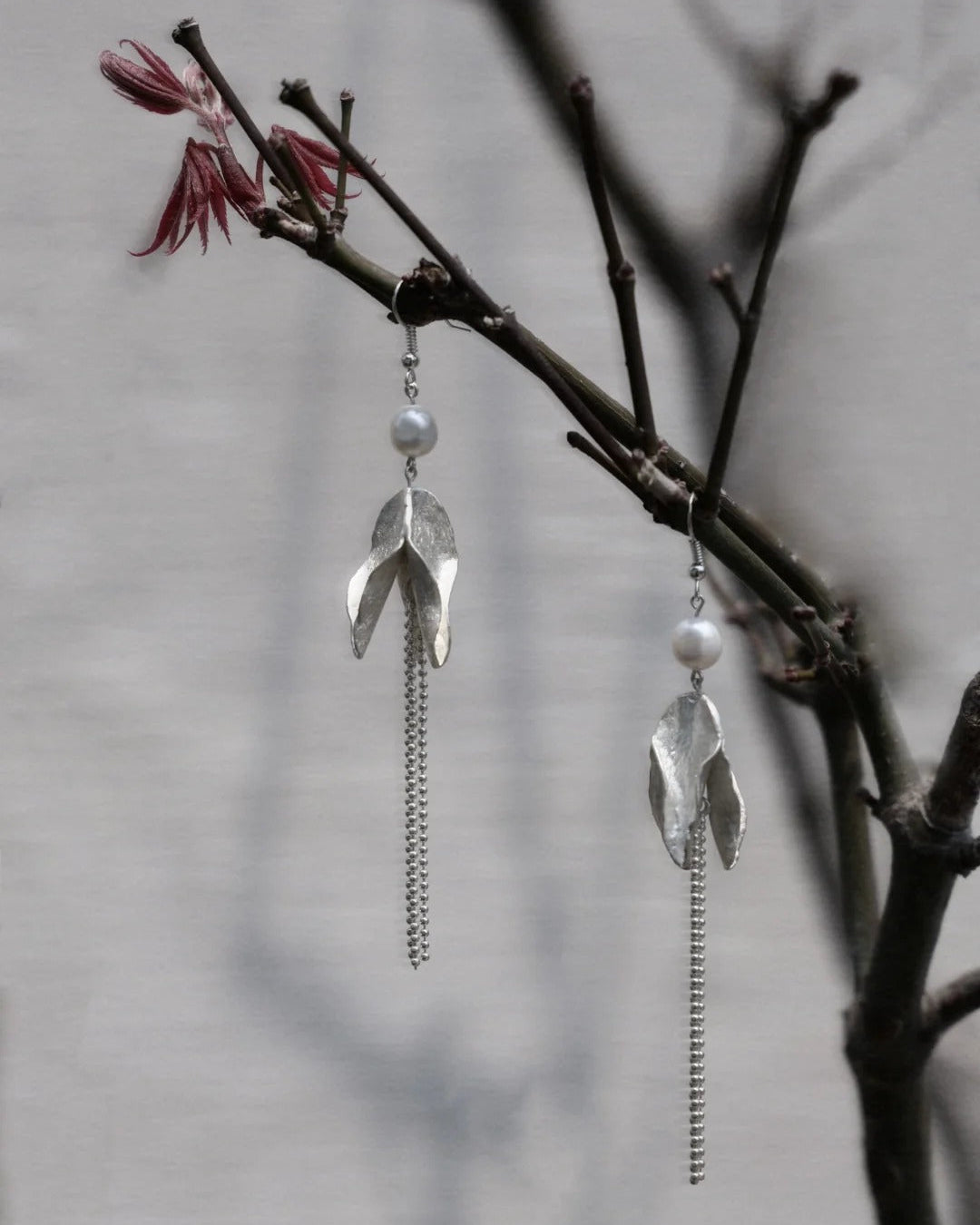 Joyful Petal Pearl Tassel Earrings