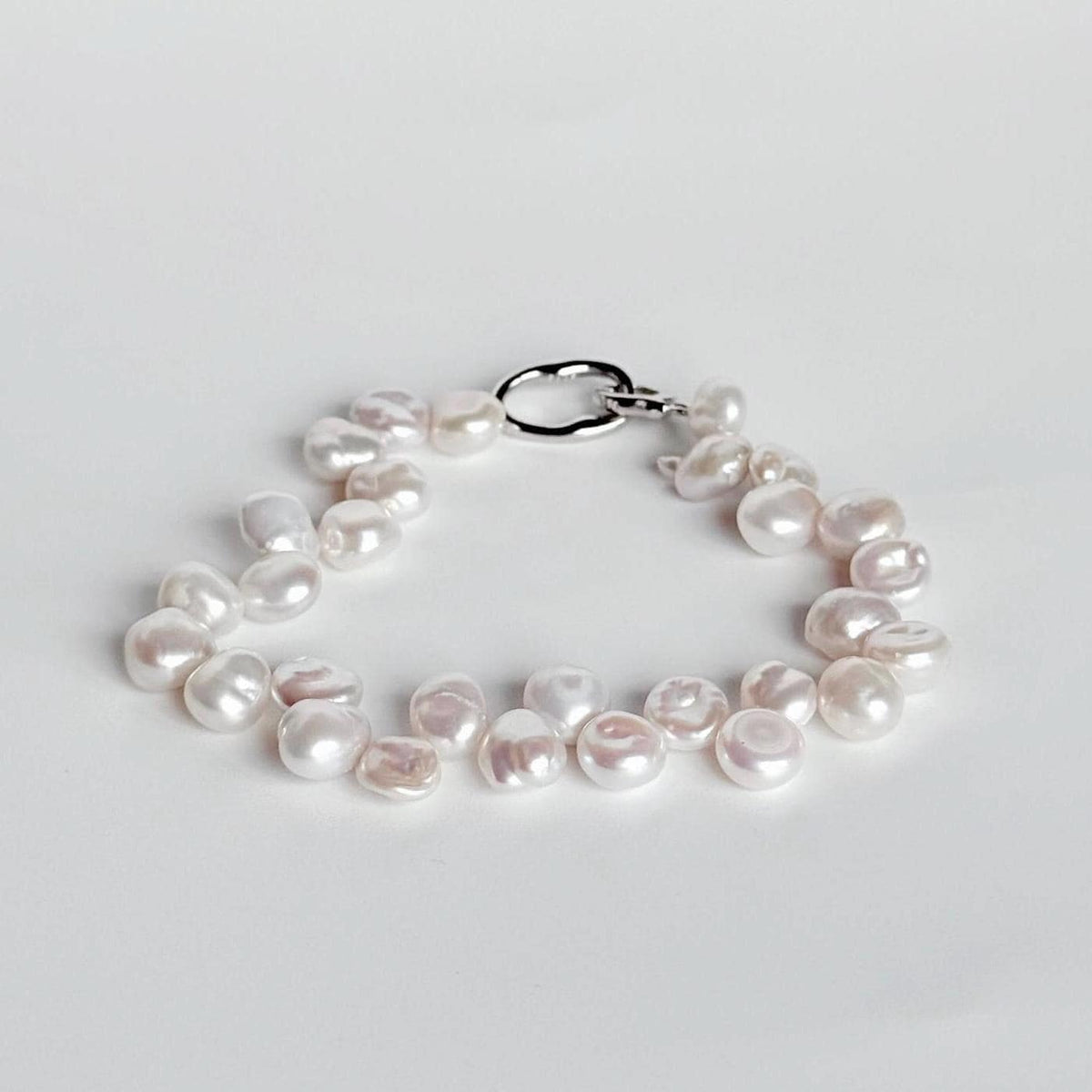 LIA Irregular Pearl Bracelet