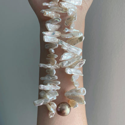 FLORA Baroque Pearl Choker