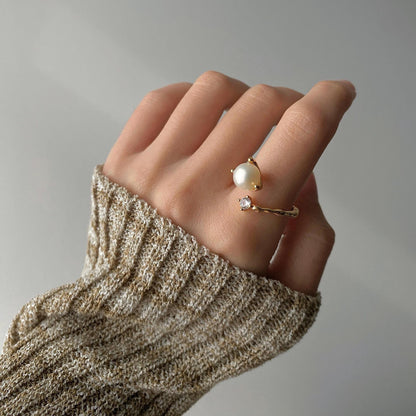 DIANA Pearl Open Ring