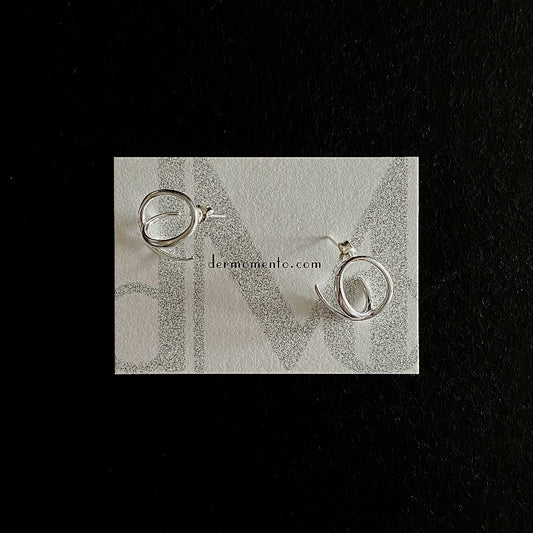 These Cross Oval Open Stud Earrings are crafted from sterling silver, with a stylish and unique cross oval design for an eye-catching aesthetic. The lightweight design makes them easy to wear and comfortable all day.