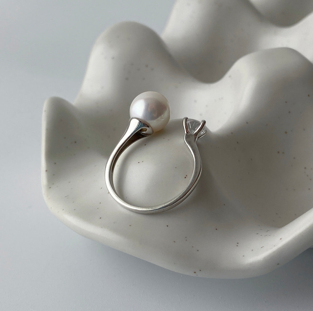 ALICE freshwater pearl open ring side view
