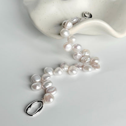 LIA Irregular Pearl Bracelet