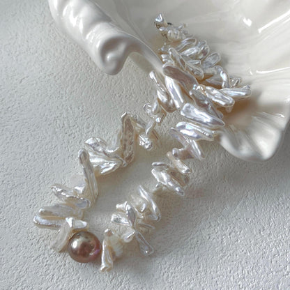 FLORA Baroque Pearl Choker