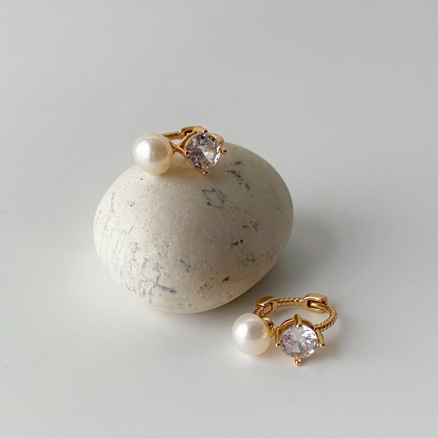 ENJA Pearl Hoop Earrings