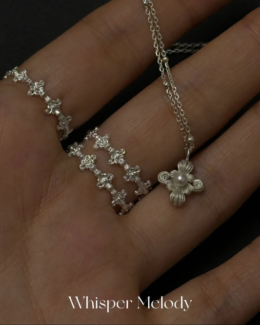 Cross-Petal Pendant Necklace